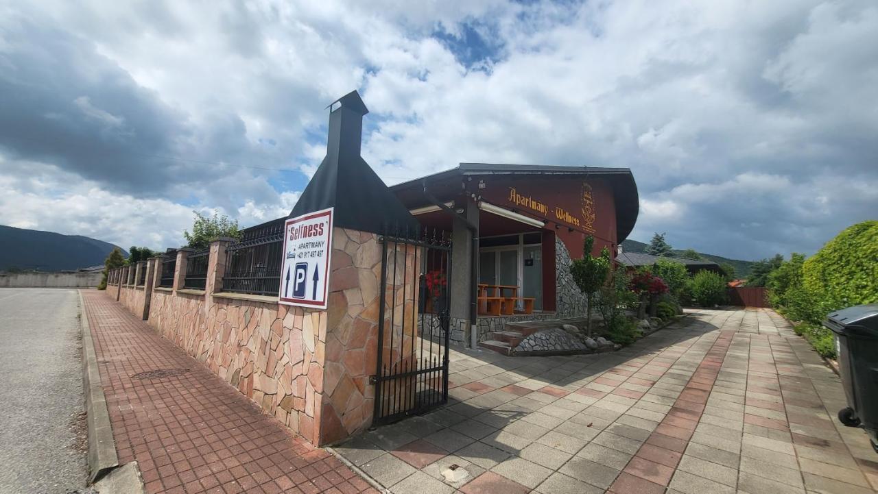 Selfness Roznava Aparthotel Ngoại thất bức ảnh