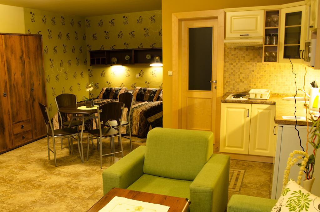 Selfness Roznava Aparthotel Phòng bức ảnh